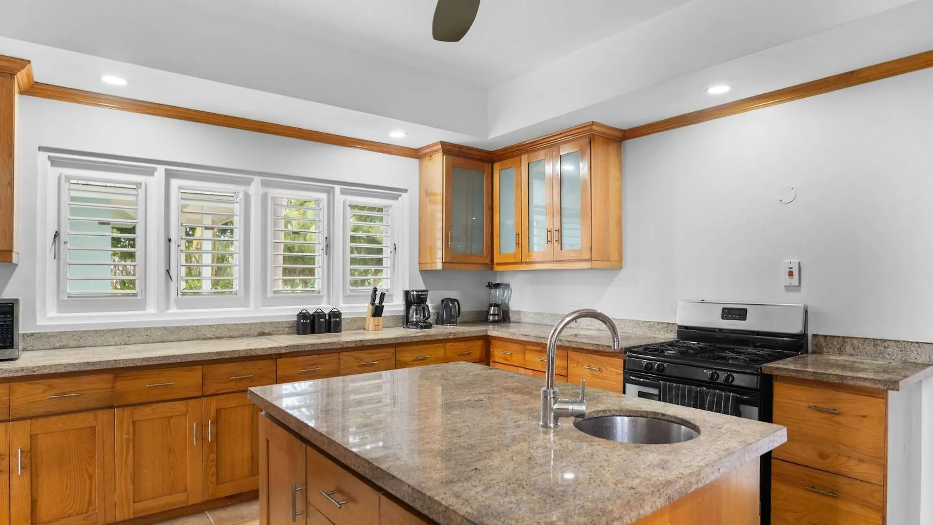Villa Hospitality Expert Greens 4Br Pool Beach Montego Bay